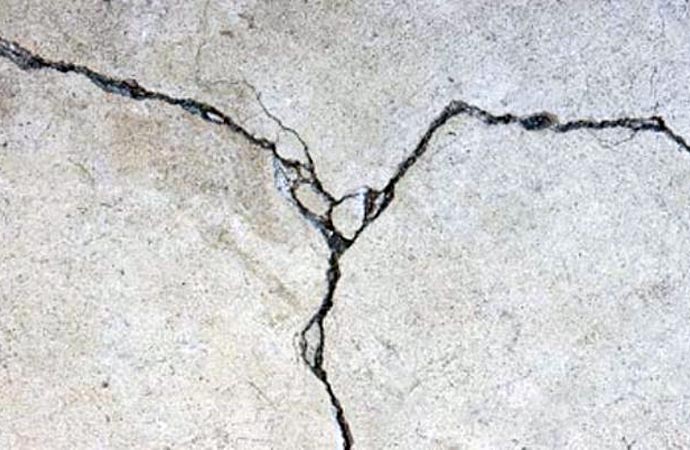 What Causes Vertical Foundation Cracks