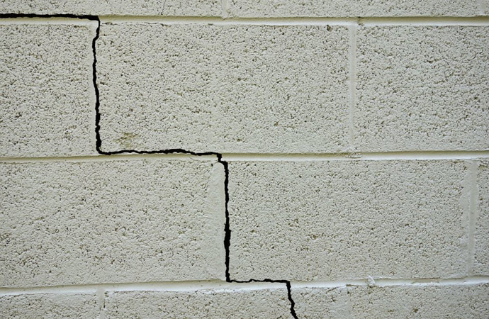 Stair-Step or Diagonal Cracks